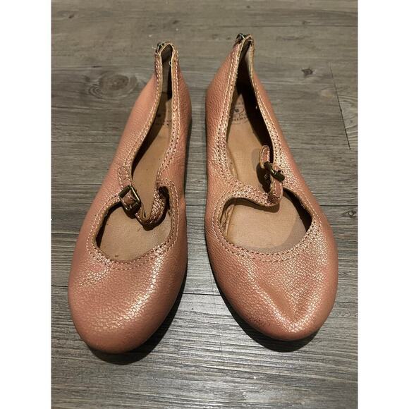 Lucky Brand Pink and Gold Flats - Picture 2 of 5